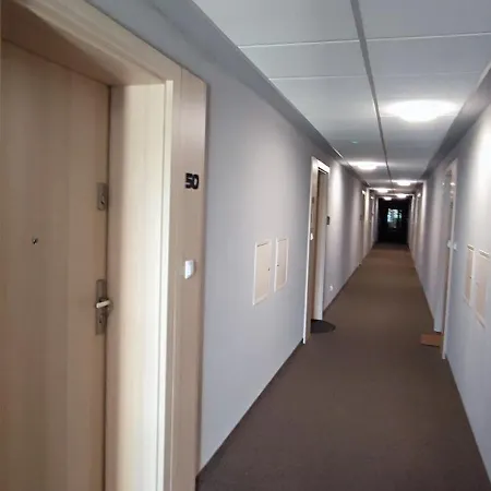 Plaza Kasprowicza 14 I 16 דירה